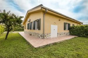 Case Vacanze Paradise Beach Vicino Cefalu PISCINA APERTA, Campofelice di Roccella