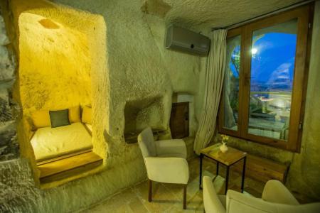 Azure Cave Suites - 43