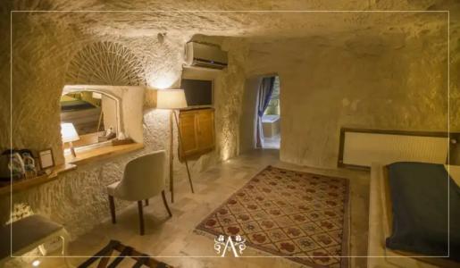 Azure Cave Suites - 52