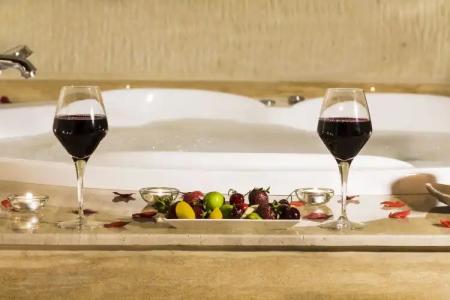 Azure Cave Suites - 9