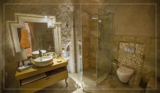 Azure Cave Suites - 56