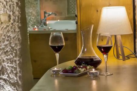 Azure Cave Suites - 24