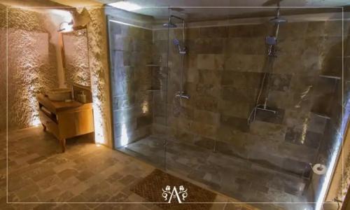 Azure Cave Suites - 64