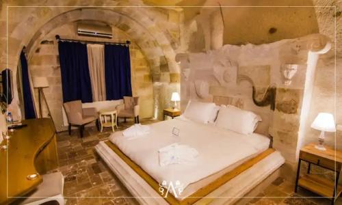 Azure Cave Suites - 76