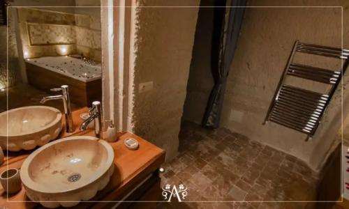 Azure Cave Suites - 82