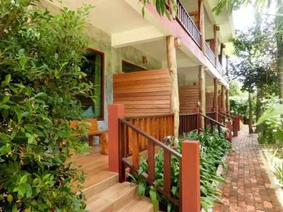 Chom Samed Resort - 16