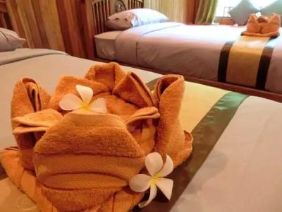 Chom Samed Resort - 3