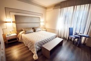 Hotel «Conca d'Oro», Salo