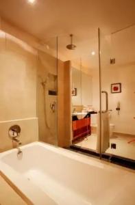 La Flora Resort Patong - SHA Extra Plus - 36