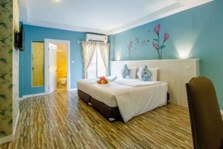 Gallery Lake View - 112