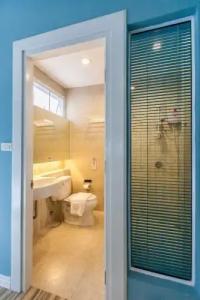 Gallery Lake View - 109