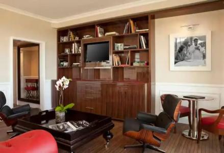 Mr C Beverly Hills - 66