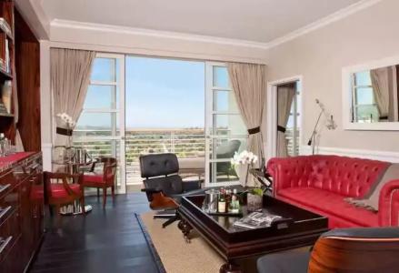 Mr C Beverly Hills - 64