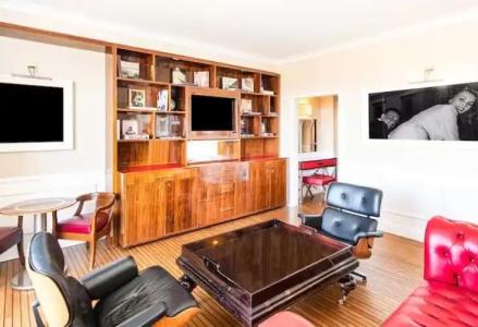 Mr C Beverly Hills - 63