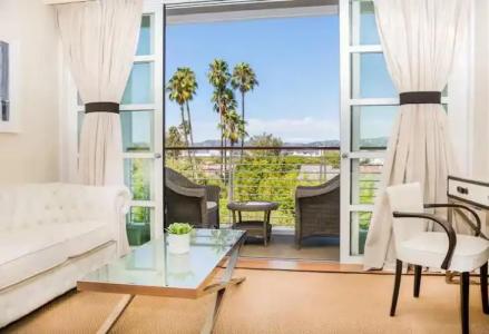 Mr C Beverly Hills - 58