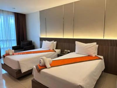 Crystal Suites Suvarnbhumi Airport - 5