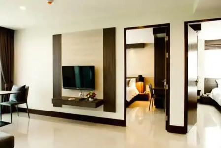 Crystal Suites Suvarnbhumi Airport - 51