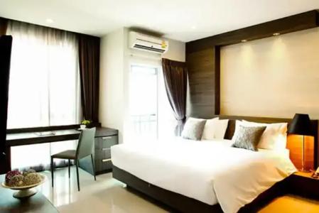 Crystal Suites Suvarnbhumi Airport - 47