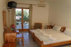 Hotel «Petit Village», Eretria