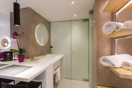 One Ibiza Suites - 7