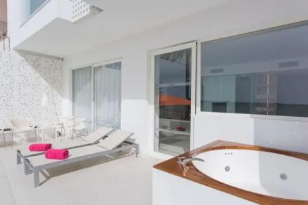 One Ibiza Suites - 205