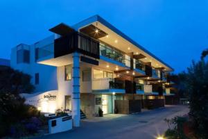 The Dolphin Apartments, Apollo Bay