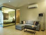Grand room with city view