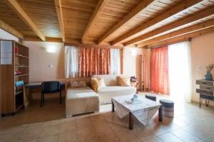 Belleza Villa, Lixouri