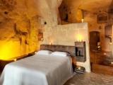 Executive Cave Double Suite