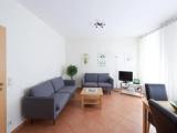 3 Bedrooms Apartment