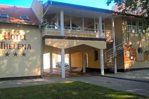 Hotel Thelena, Tolna