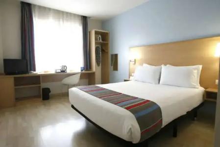 Travelodge Madrid Alcalá - 51