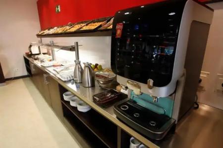 Travelodge Madrid Alcalá - 34