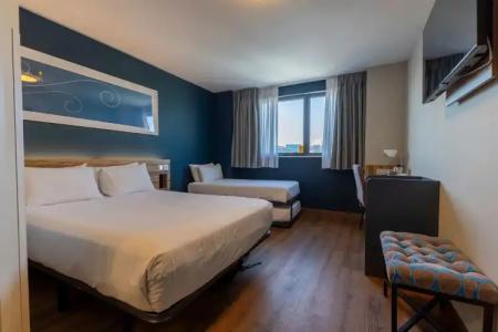 Travelodge Madrid Alcalá - 63
