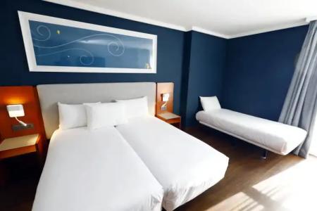 Travelodge Madrid Alcalá - 69