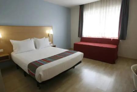 Travelodge Madrid Alcalá - 70