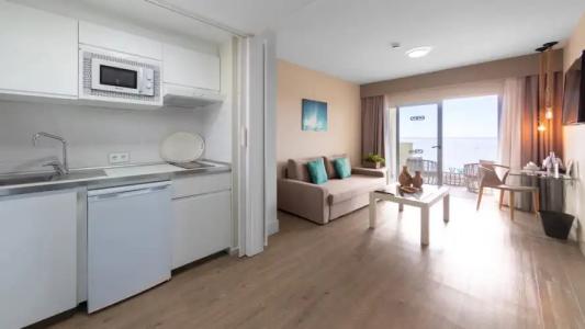 Ereza Mar - Adults Only - 36