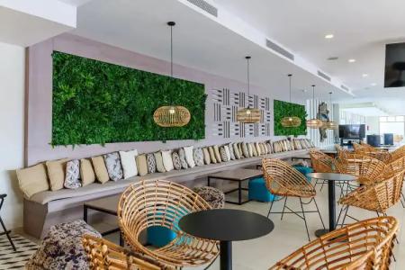 Ereza Mar - Adults Only - 19