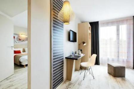 Kyriad Prestige Vannes Centre-Palais des Arts - 54