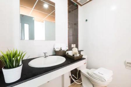 Baron Residence Bangkok - 7