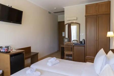 Xenios Dias Boutique - 18