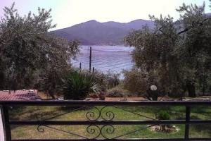 Studios Soti, Chrysi Ammoudia