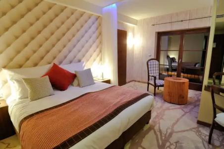 Cascade Resort & Spa - 25
