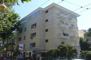 Hotel Moresco - Piscina Beach Village, Riccione