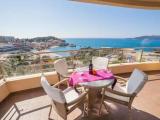 1 Bedroom Apartment with sea view
