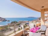 Family Apartment with sea view