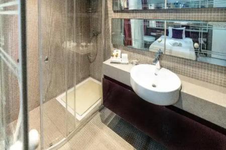 Golden Pearl Boutique - 34