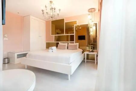 Golden Pearl Boutique - 51