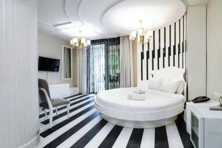 Golden Pearl Boutique - 71