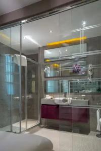 Golden Pearl Boutique - 15